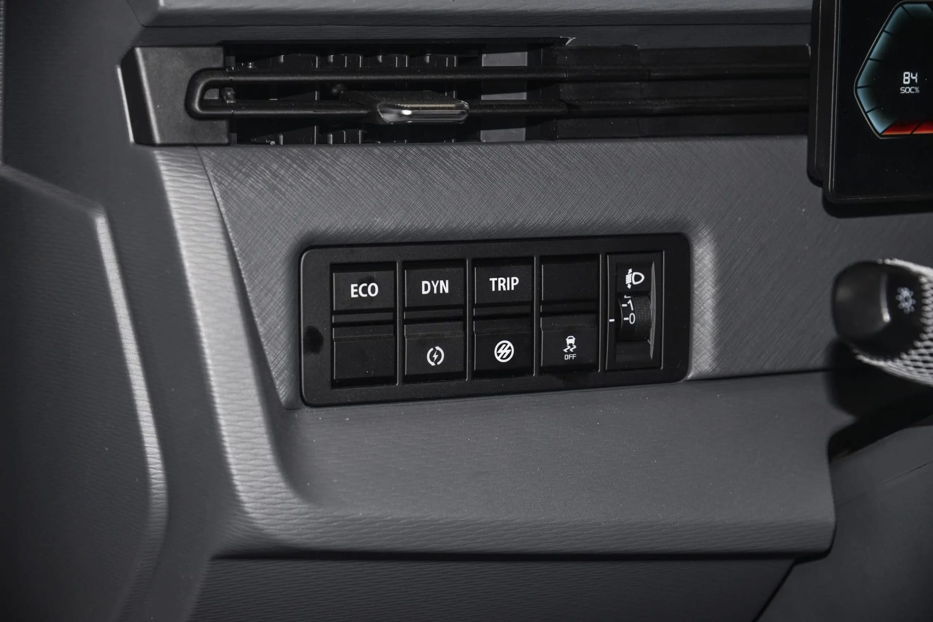 2025 Farizon V6E Image 5